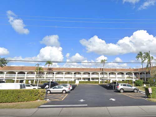 Property Management of Addison Apartments, 3701 Webber St, Sarasota, FL
